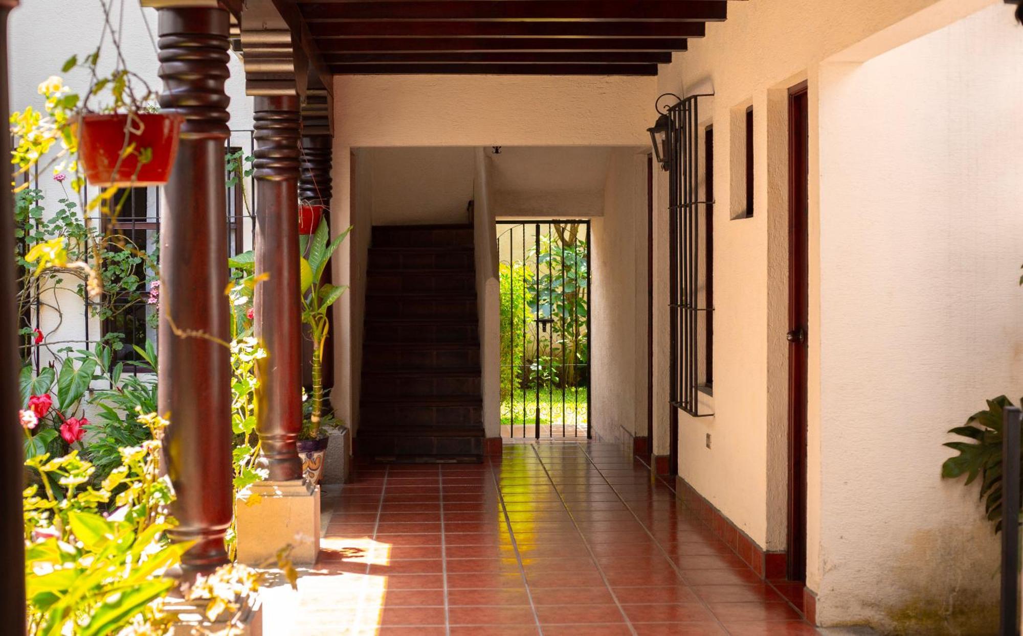Palacio Del Conquistador San Cristóbal El Bajo Екстериор снимка