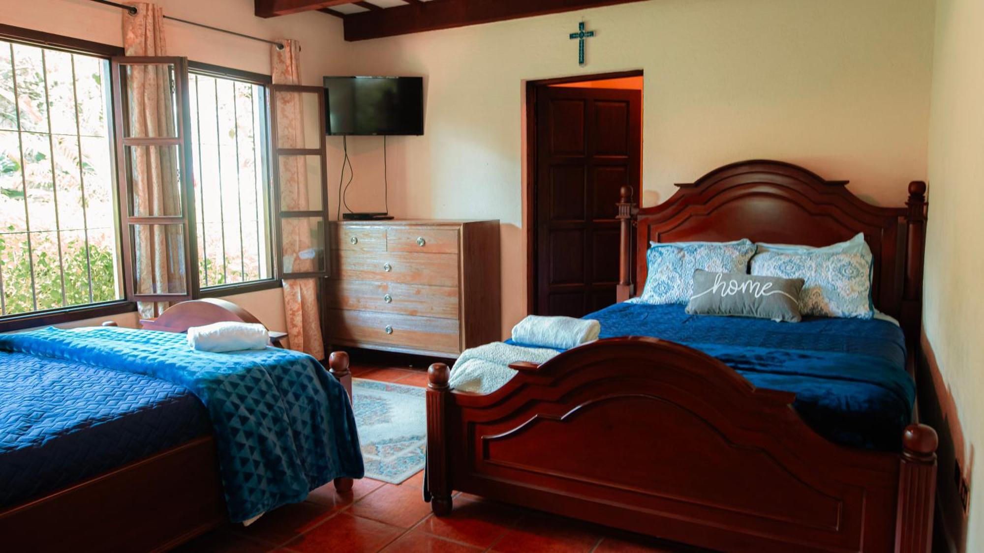 Palacio Del Conquistador San Cristóbal El Bajo Екстериор снимка